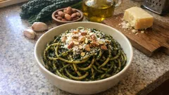 カーボロネロのペーストで香り立つ—アーモンド×チーズの簡単スパゲッティ
