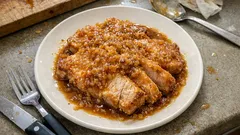 厚切り豚ロースで作るポークジンジャー：玉ねぎおろしでやわらか、味しっかり