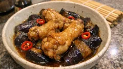 めんつゆで味が決まる「手羽元となすの煮物」—湯通しで臭みを抑えて、すっきりコク旨